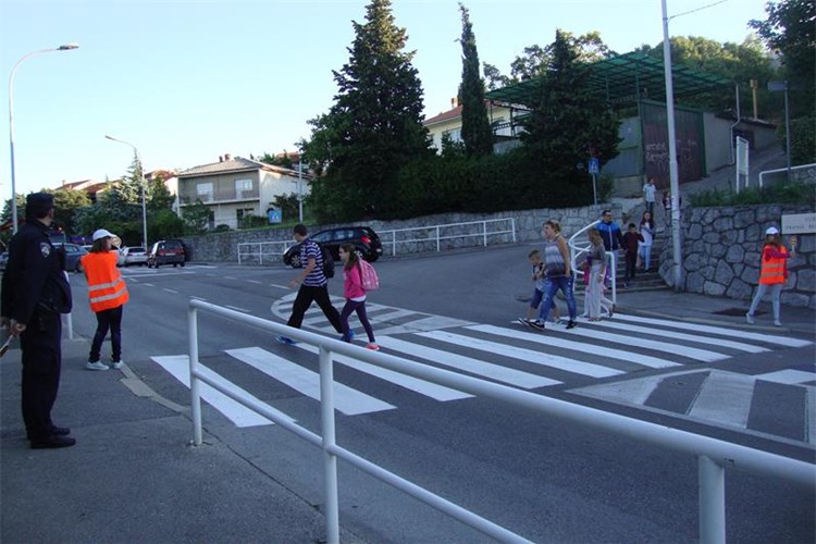 Slika vijesti/2015/PROMET-ULICA F.BELULOVIĆA-VELIKA.JPG